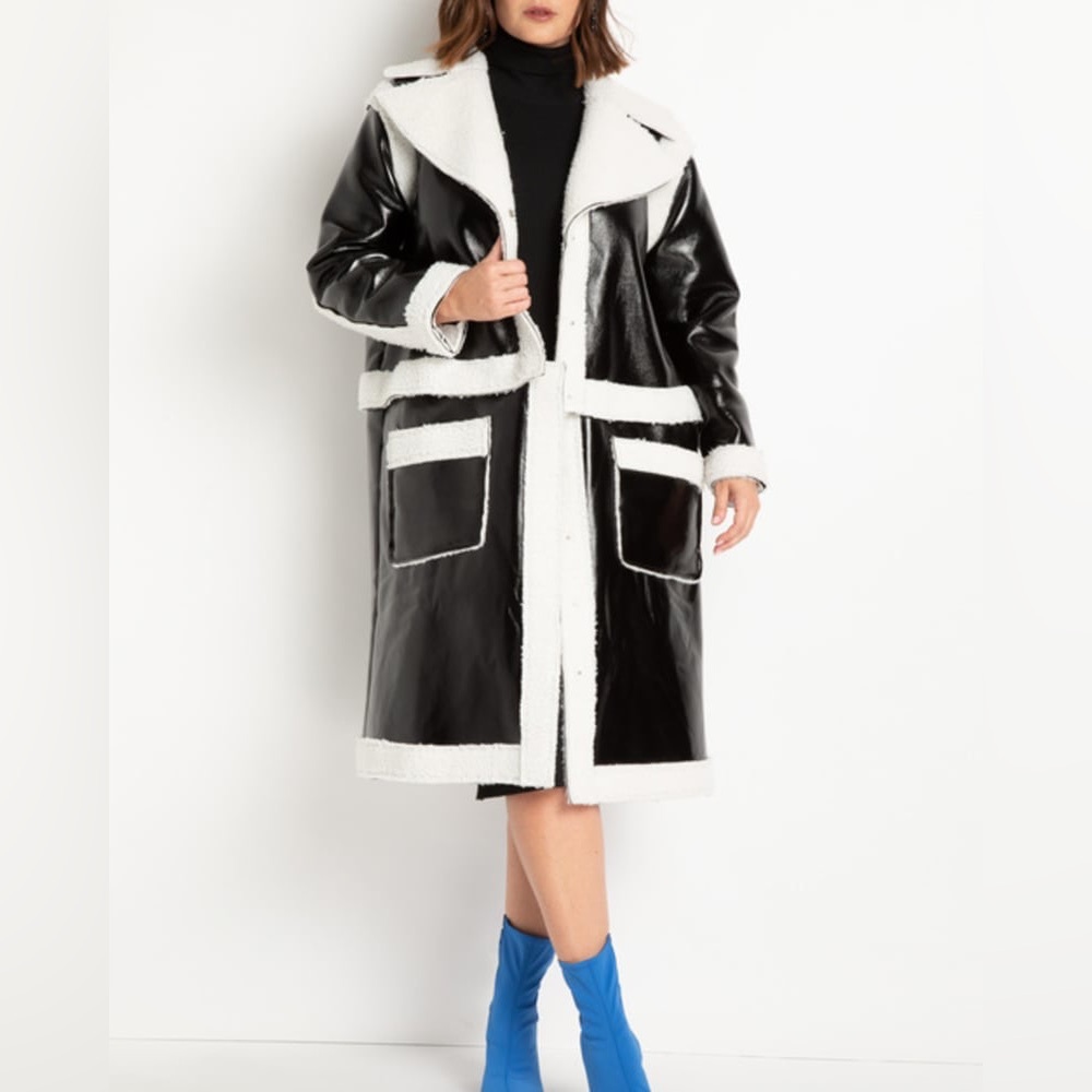 NWT; ELOQUII
Freya Convertible Sherpa Coat